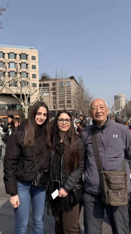 98岁仍流利说英语,周盘麟爷爷的故事;启示我们,学习永无止境。 教育招生