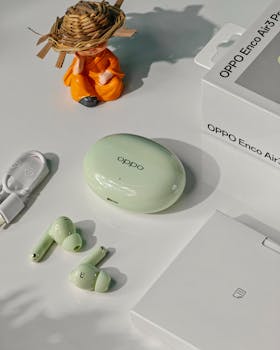 手机市场迎来成本新考验;OPPO率先应对存储上涨,其他厂商如何抉择。 手机评测