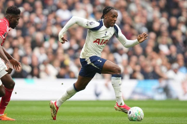 绿茵场上的隐秘痛楚:特尔伤情背后的那些挣扎时刻 体育新闻