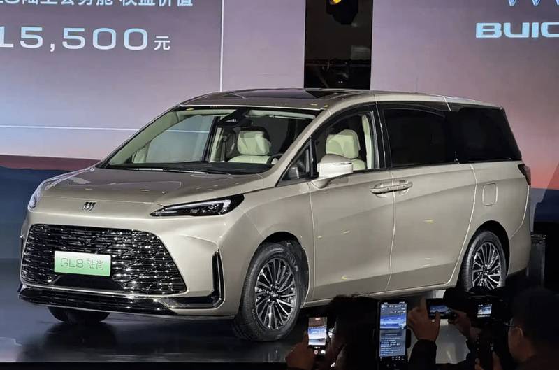 单次车损大于购车价30%免费换新车 别克GL8家族推金辉版 新闻