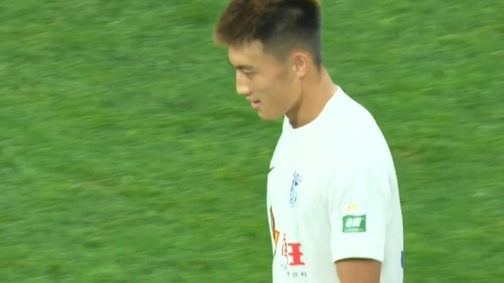  博主：赵佳楠与大连英博结束合同，加盟大连鲲城 新闻