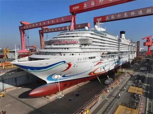  国产邮轮再启新程，爱达·花城号主体完工；出坞在即，年底交付指日可待。 汽车科技