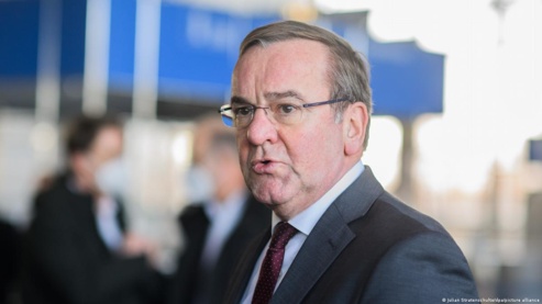  国际安全格局变动中，德日军事合作加速；互惠准入框架浮出水面，意在降低跨境行动障碍。 新闻