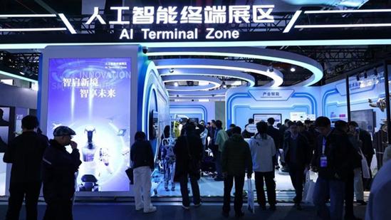  AI能否重塑人类价值？技术理性应回归人文关怀 情感心理