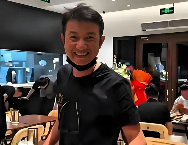  那个曾经骄傲的男人，终于学会了为女儿低下头 情感心理