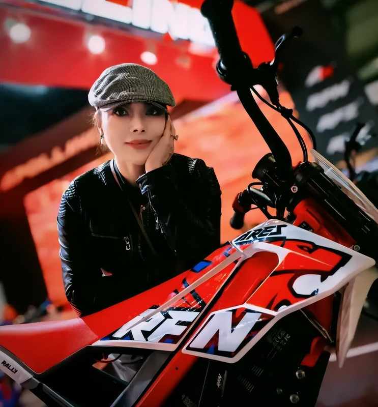  从草根工匠到世界冠军：阿波罗技术体系与张雪的蜕变之路 企业服务