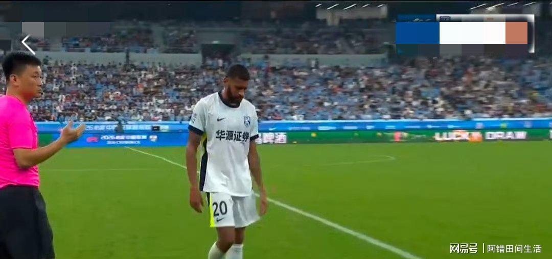  武汉三镇怎么了？从门将MVP到单场丢5球，三位关键球员的低谷启示录 体育新闻